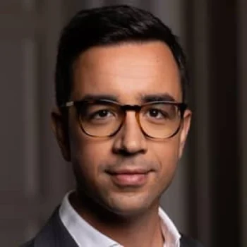 Carlos Elavai